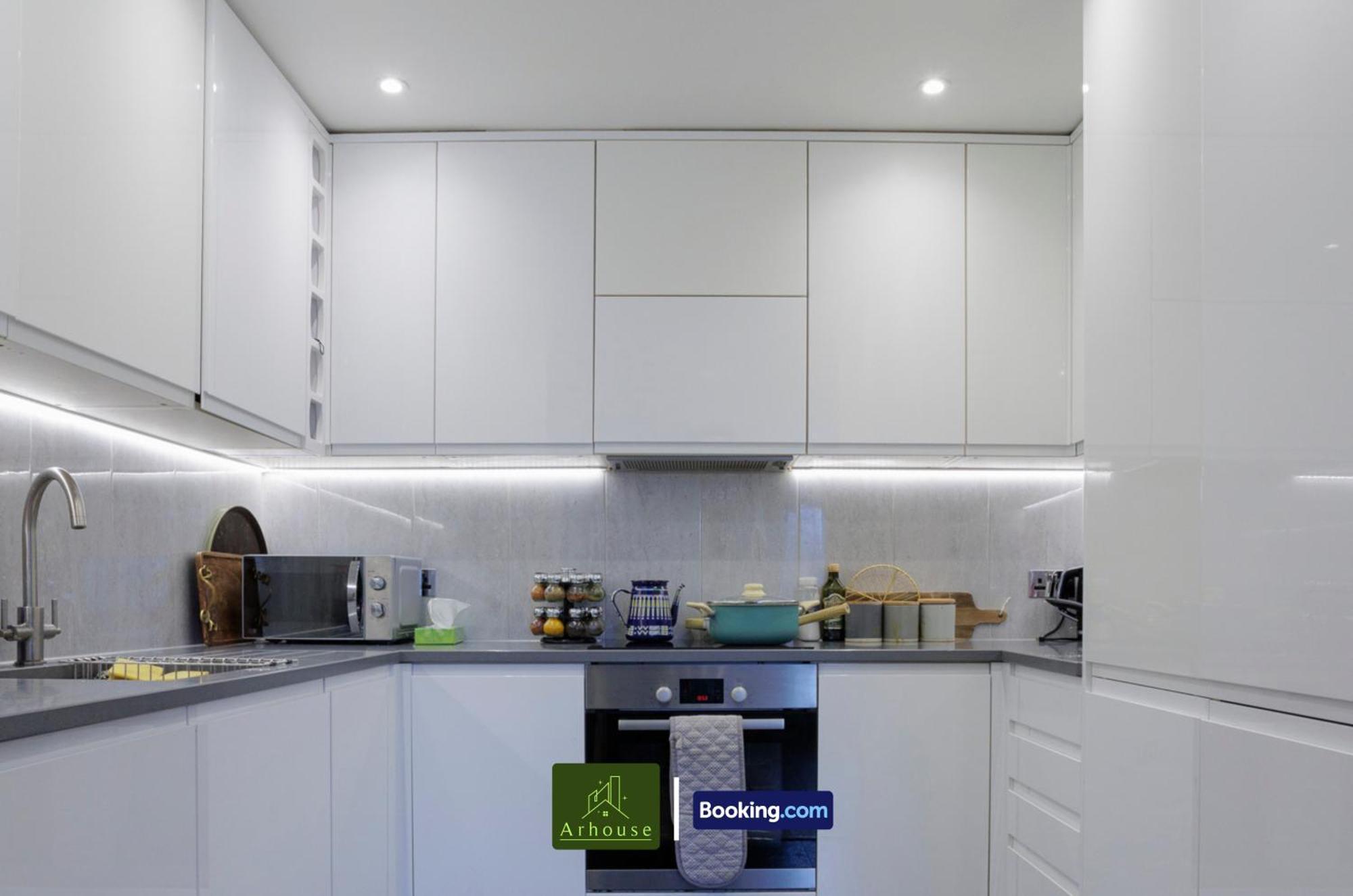 One Bedroom Apartment By Arhouse Apartments Short Lets & Serviced Accommodation Kingston With Free Wifi كنغستون أبون تامْسْ المظهر الخارجي الصورة